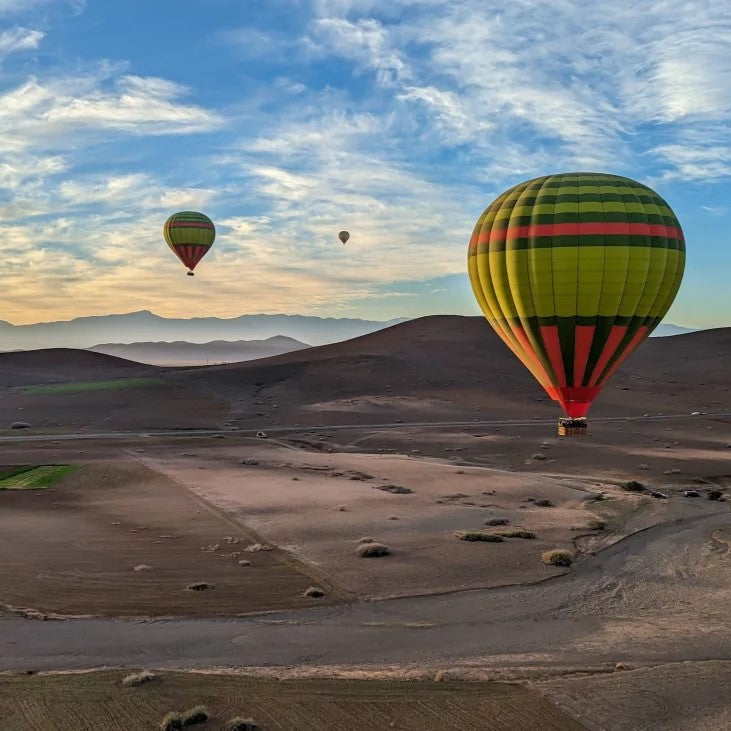 Montgolfière au-dessus de Marrakech