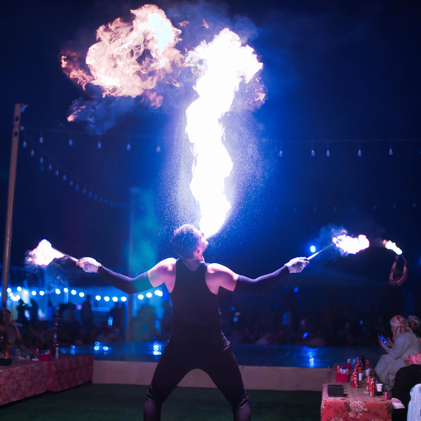 Spectacle Cracheur de Feu - Palais Freedom