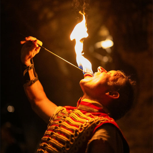 Spectacle Cracheur de Feu - Palais Freedom